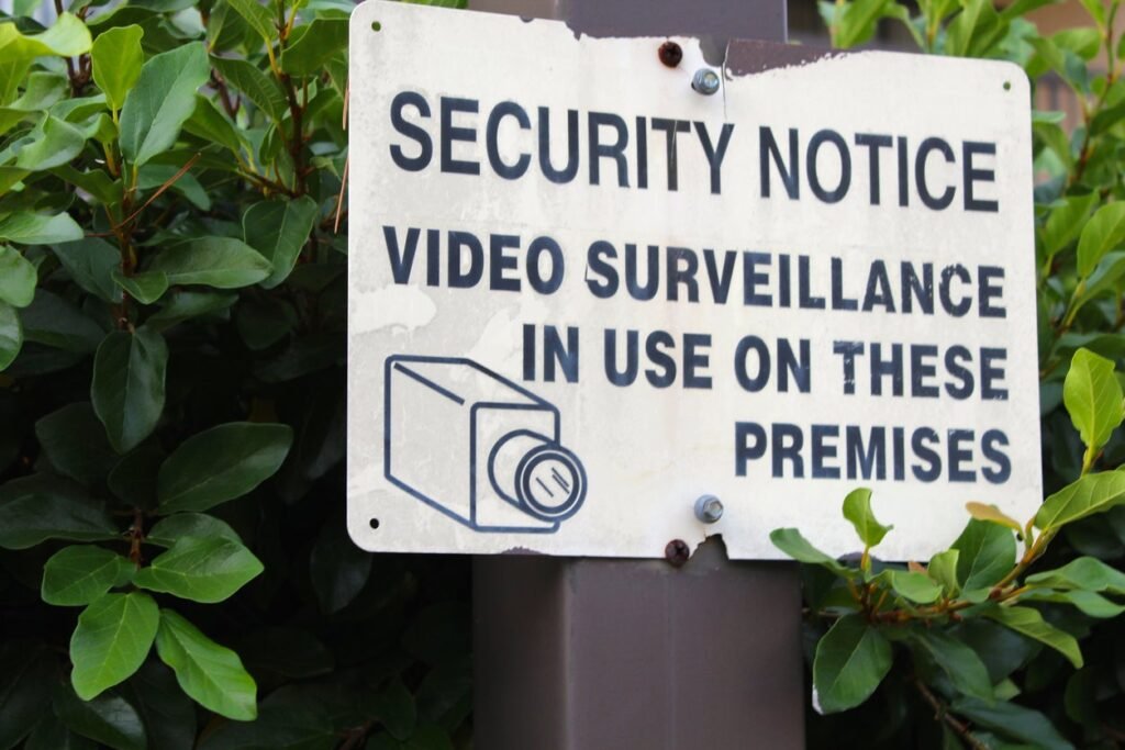 The Impact of Visible Security Signs and Decals on Deterrence